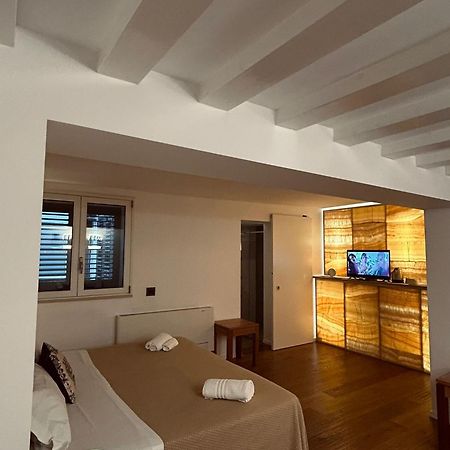 Prince Suite Palermo Buitenkant foto